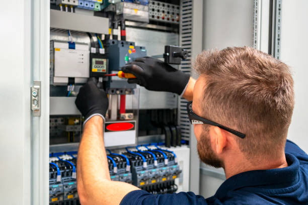 Best Affordable Emergency Electrician  in Shadybrook, TX